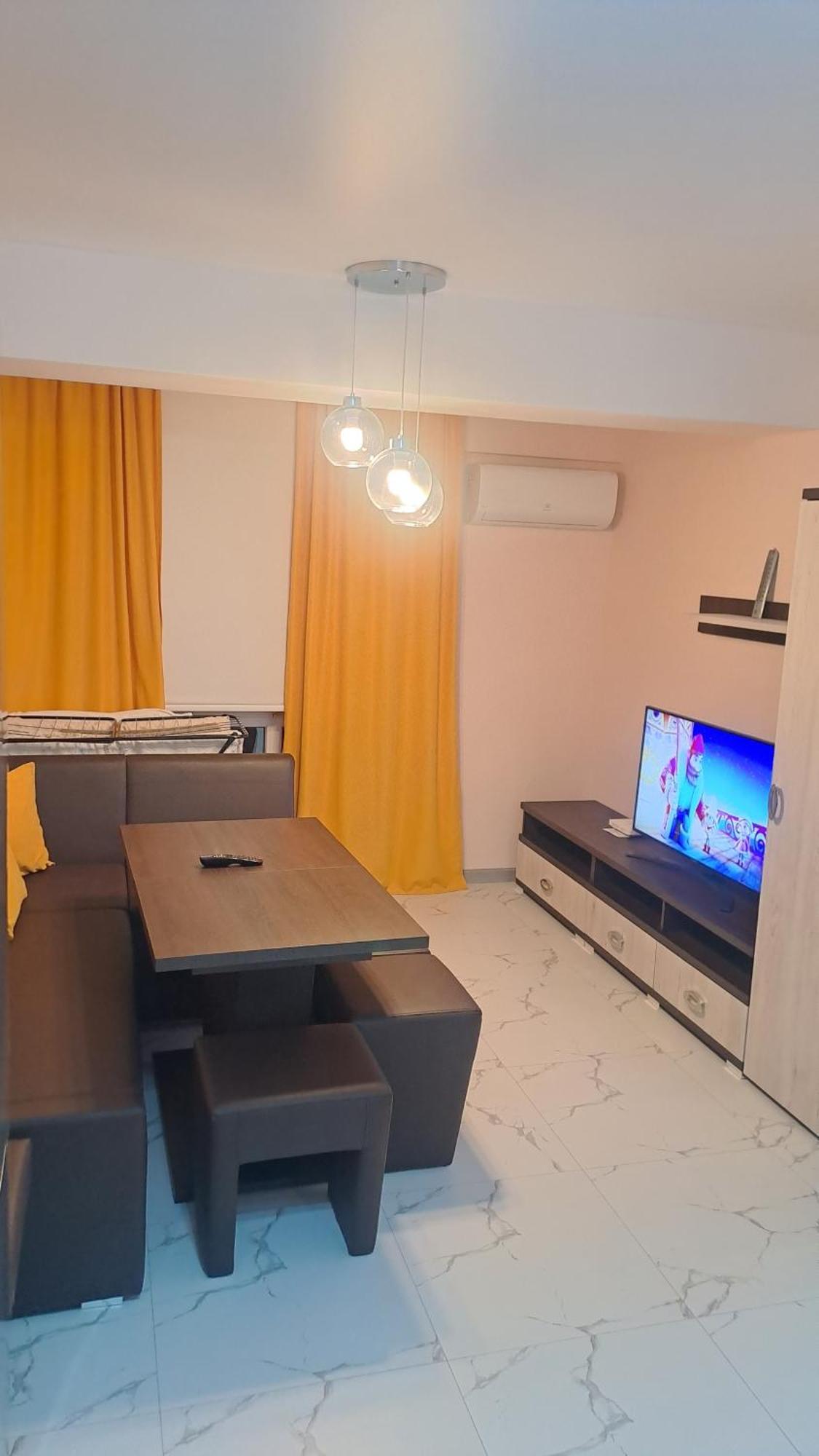 Аэропорт Апартаменты 24&24 Chisinau Room photo